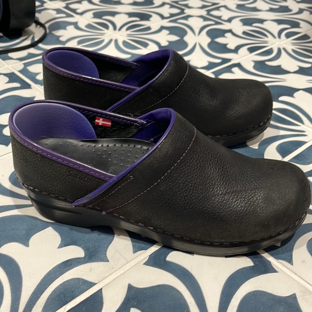 Sanita clogs